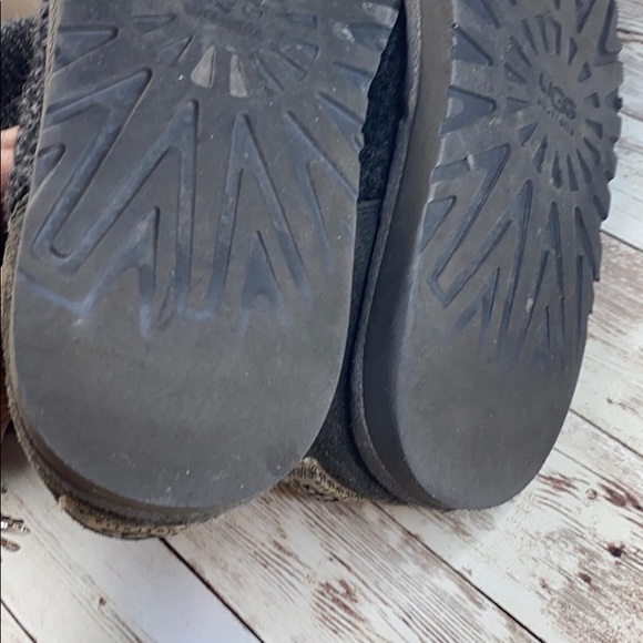 Authentic Ugg gray cable knit boots for women size 9 - Picture 13 of 13